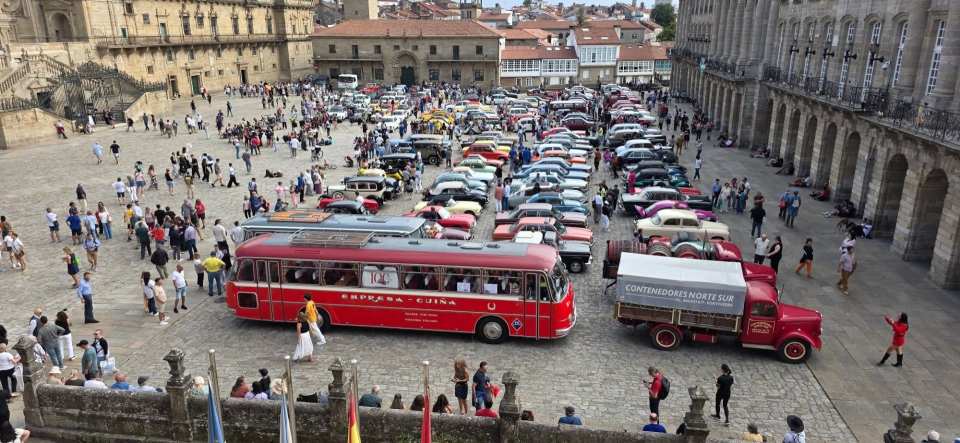 XIV Concentración Jornadas Patrimonio Vehículos Históricos Compostela Monumental