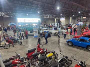 Retro Almería - Feria de coches y motos clásicas en Almería.
