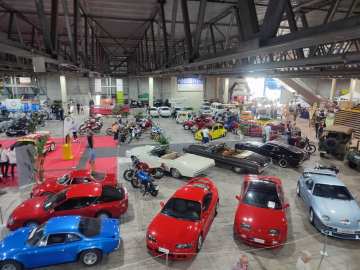 Retro Almería - Feria de coches y motos clásicas en Almería.