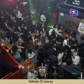 Moto Rock Café - Exposición de coches y motos clásicas y Superdeportivos
