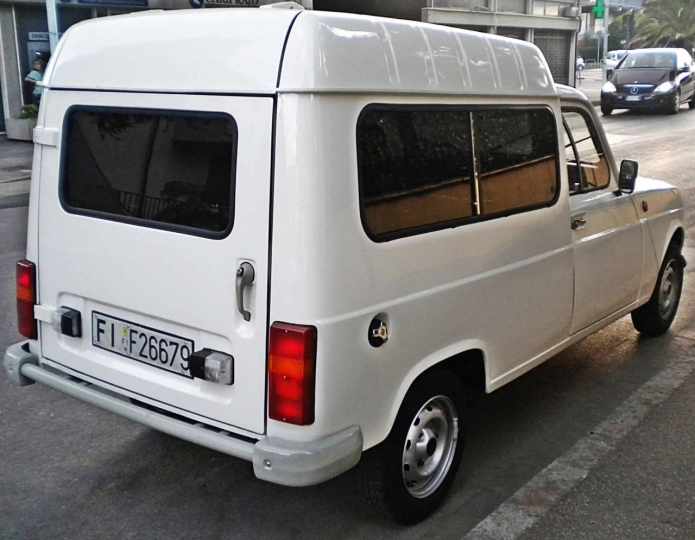 Renault R4