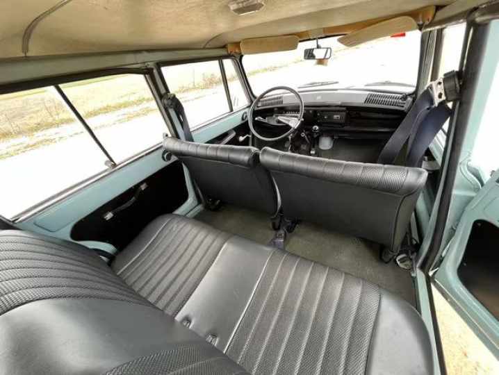 Aquí unas fotos del fantástico Citroen C 8