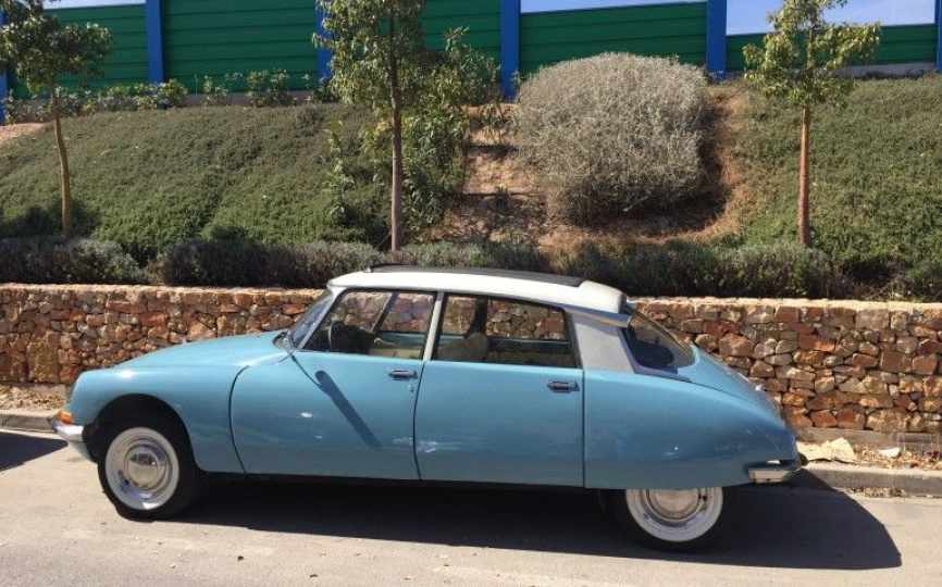 El Citroen Ds conocido como el Gran Tiburon de las carreteras.