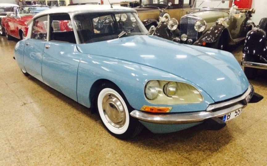 El Citroen Ds conocido como el Gran Tiburon de las carreteras.