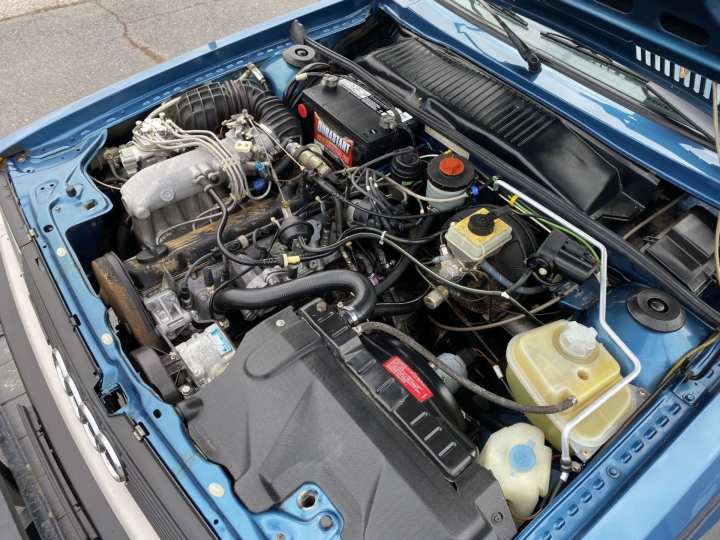 El modelo de Audi 4000 S Quattro muestro en estas fotos.