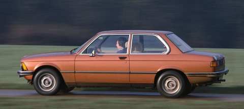 Bmw 323i - Un 6 cilindros  - 184