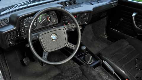 Bmw 323i - Un 6 cilindros  - 189